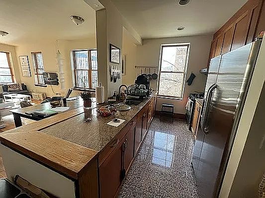 4th image of 461 Lincoln Pl #4