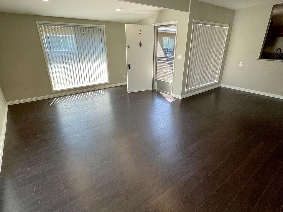 1st image of 1005 E Doran St APT D