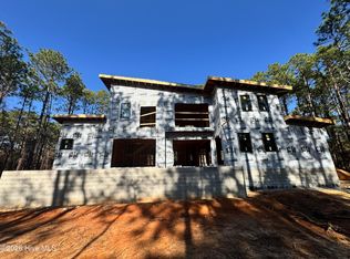 239 Hill Rd, Southern Pines, NC 28387