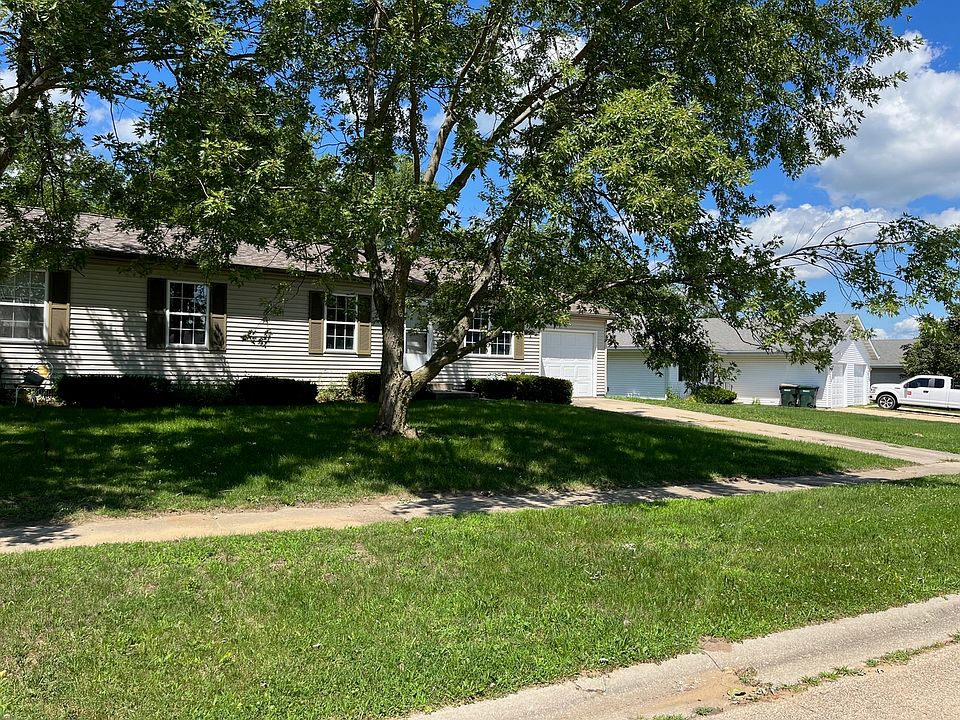 1st image of 210 N School St #2
