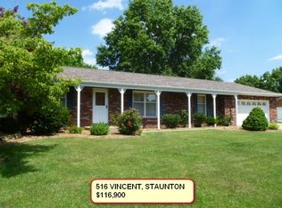 516 Vincent Dr, Staunton, IL