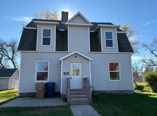 902 E Kemp Ave #902, Watertown, SD 57201