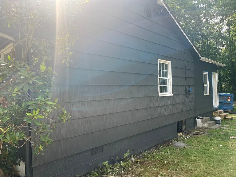 124 Spruce Ln — Photo 3