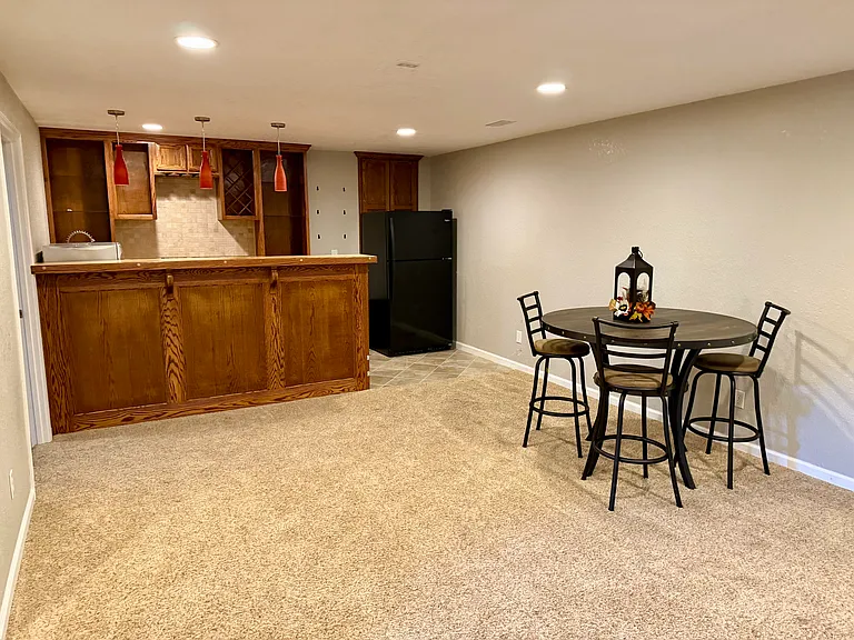 516 E Apache St — Photo 7