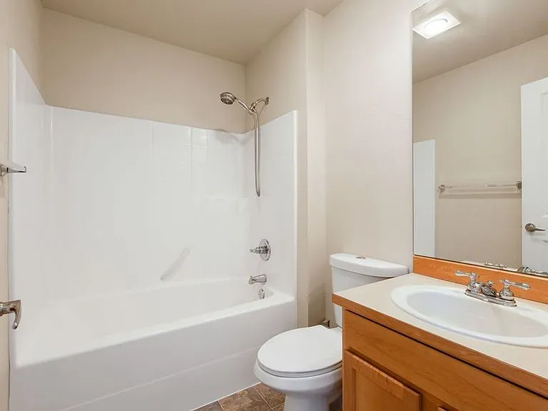23905 33rd Dr SE — Photo 17