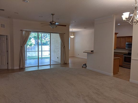 3rd image of 530 Siena Ct #530