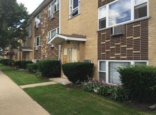 9235 Irving Park Rd APT 2E, Schiller Park, IL 60176