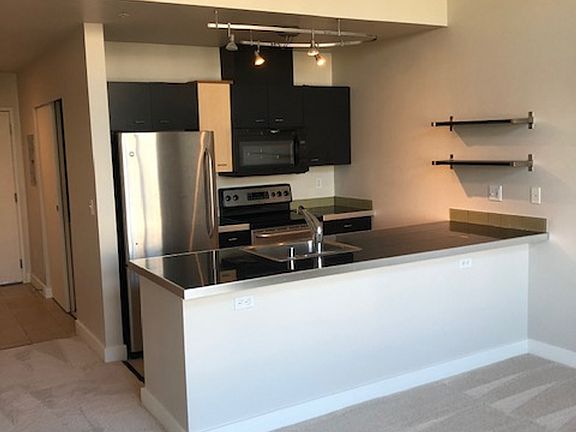 4th image of 2504 Western Ave APT 723