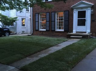 350 McMillan Rd, Grosse Pointe Farms, MI 48236