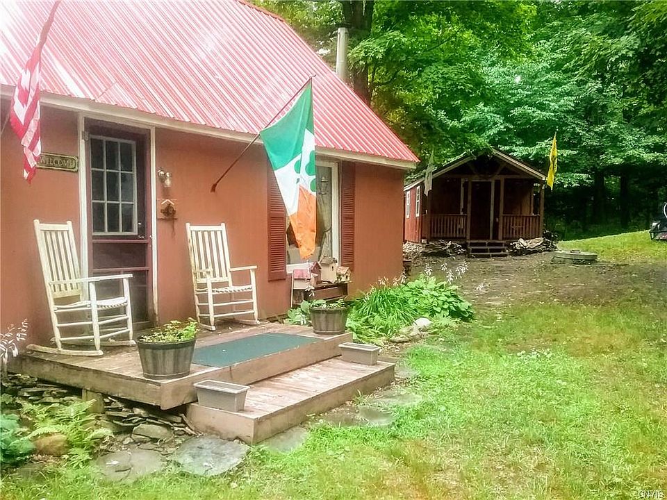 1st image of 23 Pennock Brook Dr W