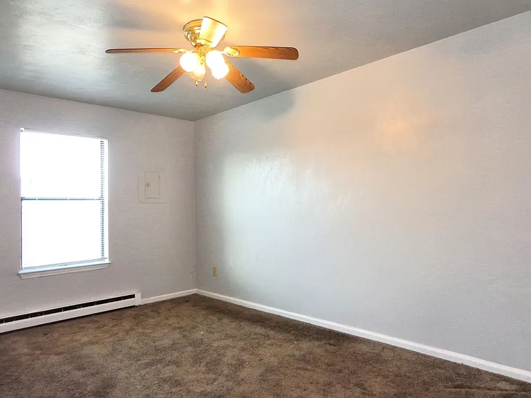 601 Rockingham St — Photo 11