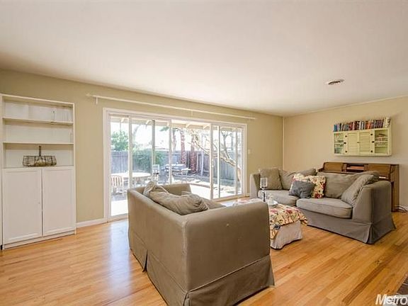 4th image of 3445 Imperial Way