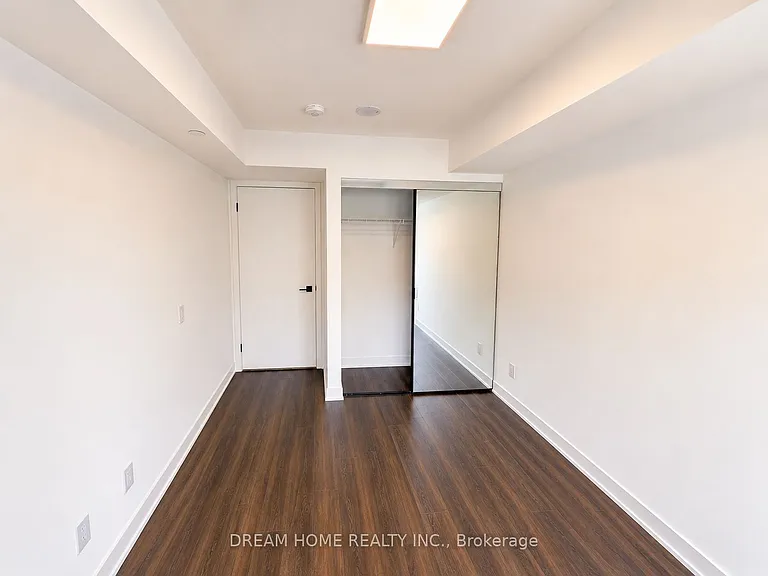 609 Sherbourne St #1004 — Photo 16
