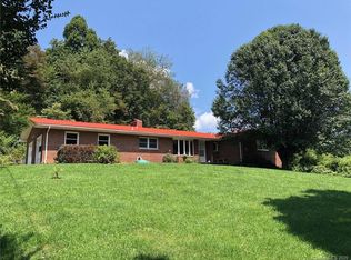 152 Willis Hill Rd, Canton, NC 28716