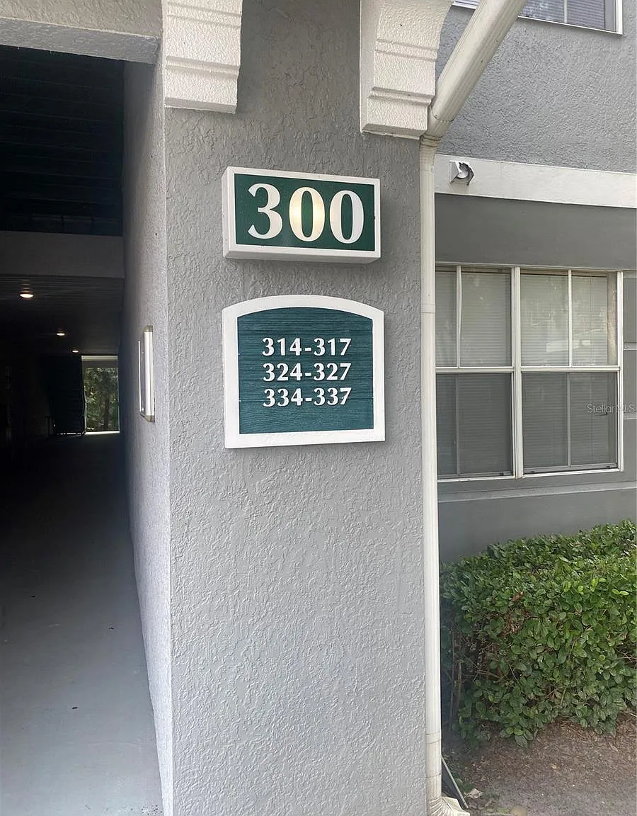 2 bed, 2.0 bath, 1083 sqft, $1,500 — Photo 2