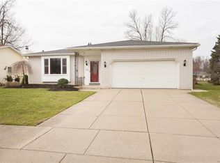 46 Harvest Ln, Depew, NY 14043