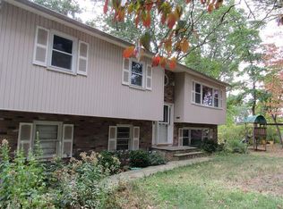 388 Laurel Rd, Pearl River, NY 10965