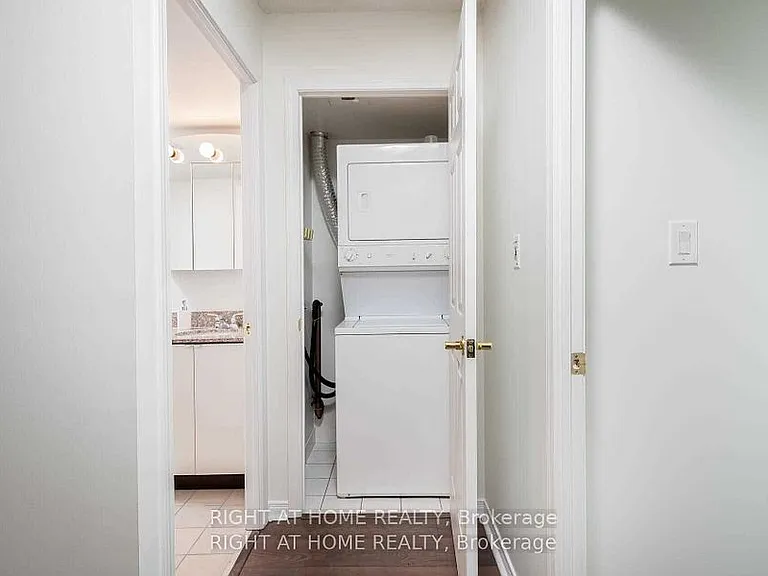 4850 Glen Erin Dr #1106 — Photo 20