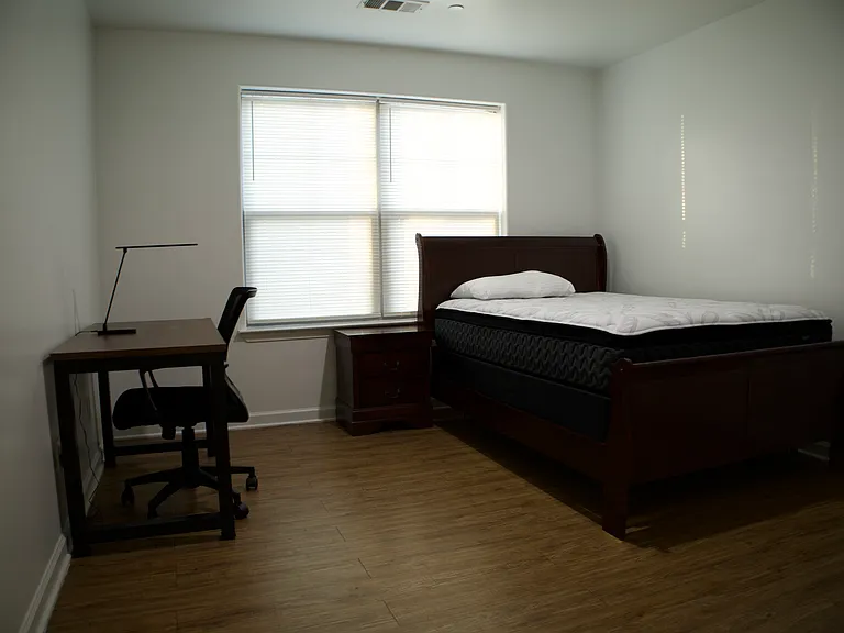 College Center Apartments — Photo 82