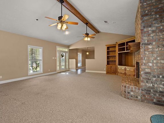 3rd image of 229 Quail Hill Dr
