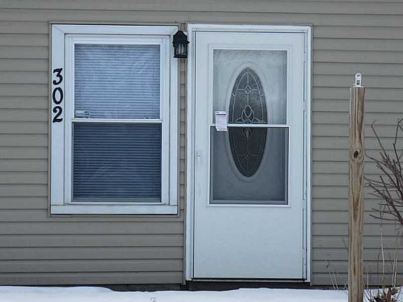 3rd image of 302 Prentice Dr