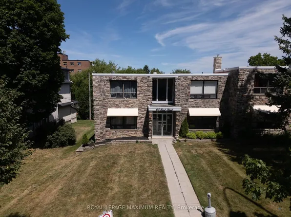 65 1st St N #B2, Orangeville, ON L9W 2E6