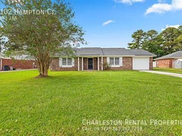 1102 Hampton Ct