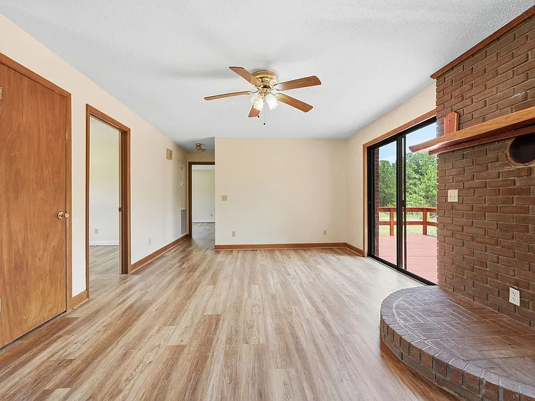 763 Tingen Rd — Photo 17