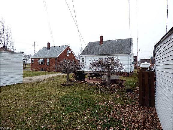 2nd image of 9020 Torrance Ave