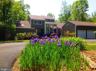 615 Lakeview Pkwy, Locust Grove, VA 22508