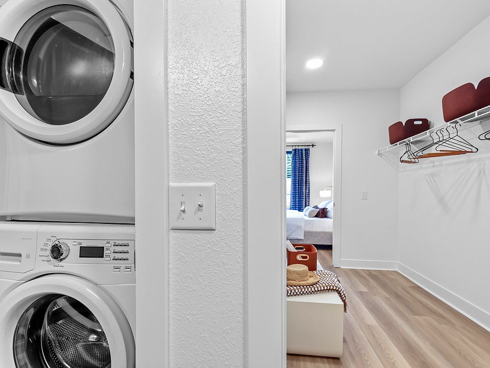 Stackable washer &amp; dryer