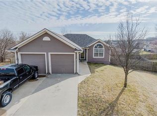 1410 NW Madison Ct, Grain Valley, MO 64029