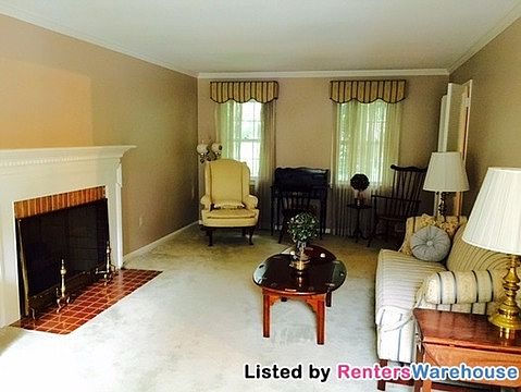3rd image of 9311 Briarwood Pl