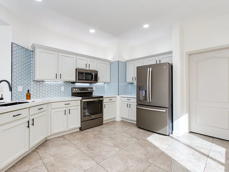 Microwave, stove & oven.