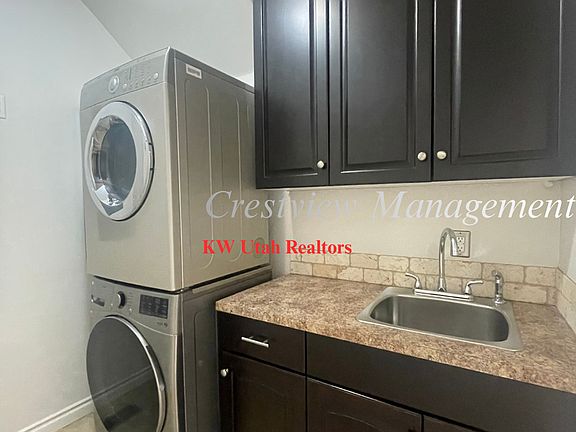 5th image of 353 E Lambourne Ave