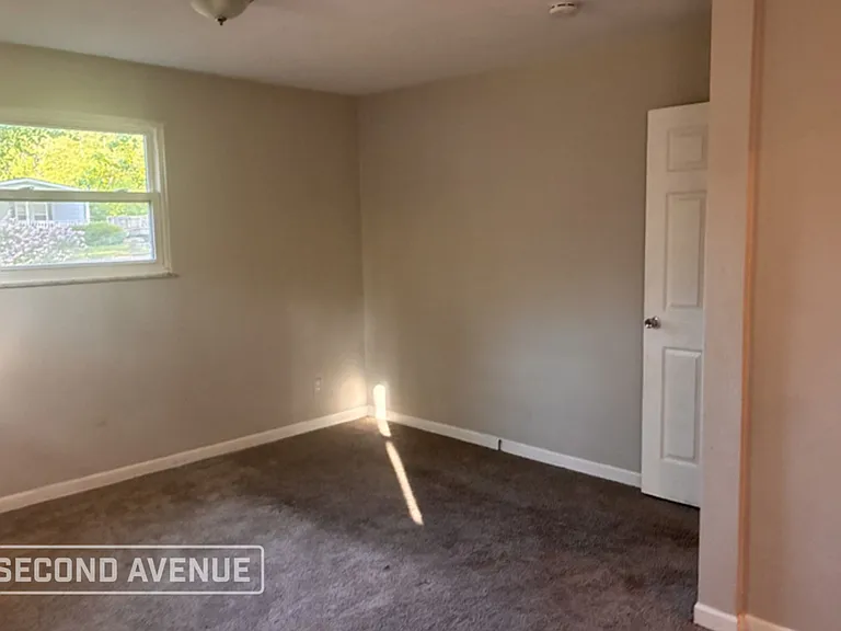 1 Rosehaven Dr — Photo 12