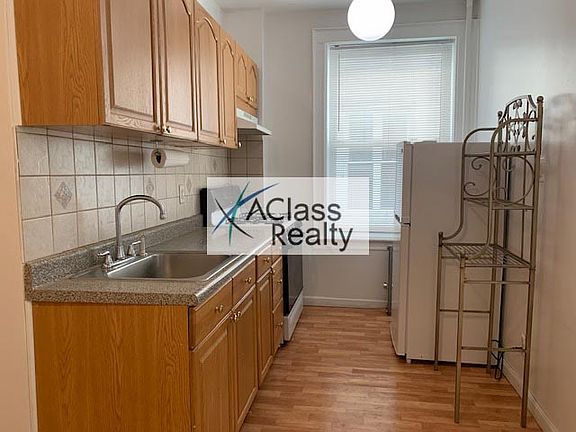 3rd image of 32-62 44th St #2S