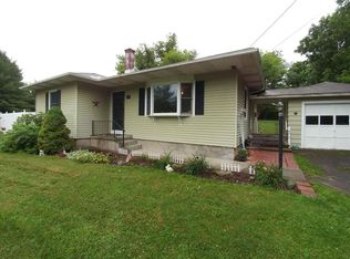 129 Cedar Grove Rd, Selkirk, NY 12158