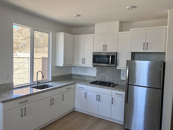 3rd image of 30284 Truckee Cir #B