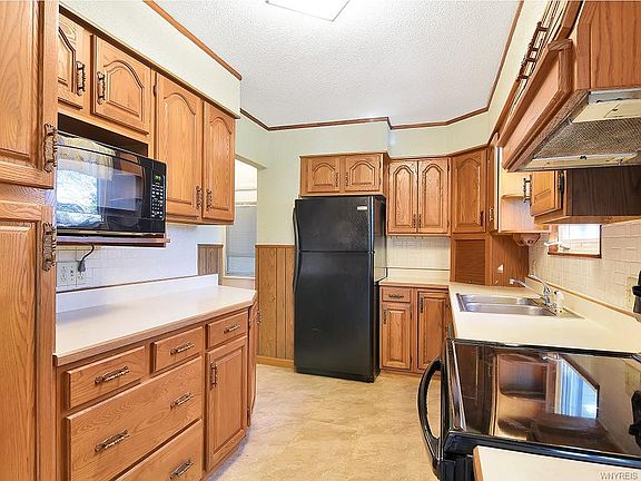 4th image of 4980 Ledge Ln