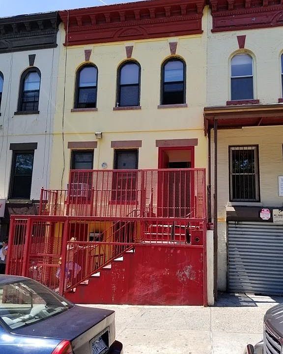 1st image of 390 Audubon Ave