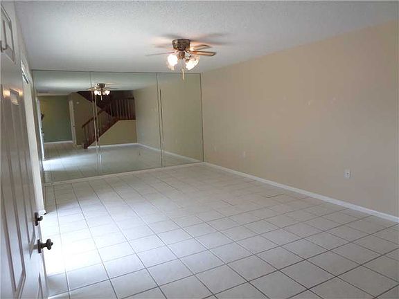 2nd image of 370 E Waverly Pl