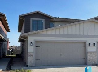 9408 W Dolores Dr, Sioux Falls, SD 57106