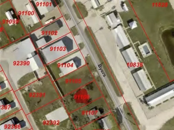 315 N Byers Dr, Port O Connor, TX 77982