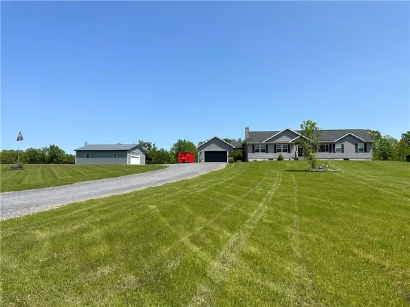 6602 Cayuga Rd, Cayuga, NY 13034
