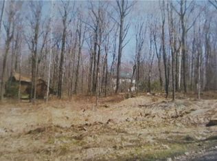 164 Greenbrier Rd, Acme, PA 15610