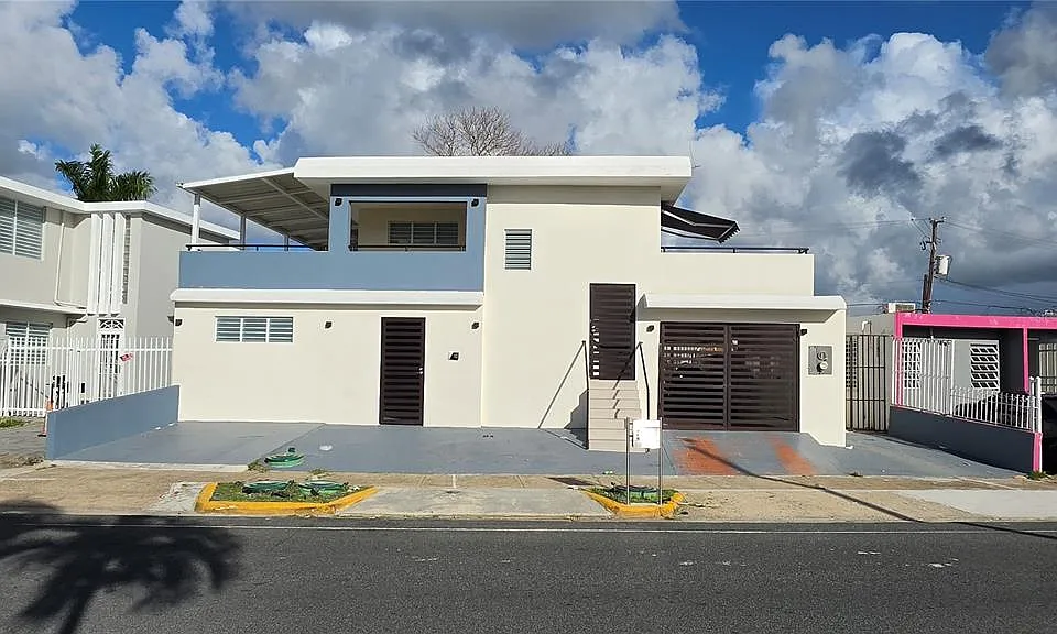 10 Crisalida Urb Munoz Rivera #1-B