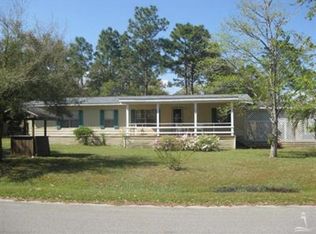 880 Cambridge Rd, Southport, NC 28461