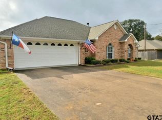 165 Pat Dr, Mineola, TX 75773