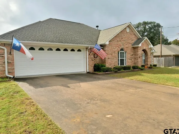 165 Pat Dr, Mineola, TX 75773